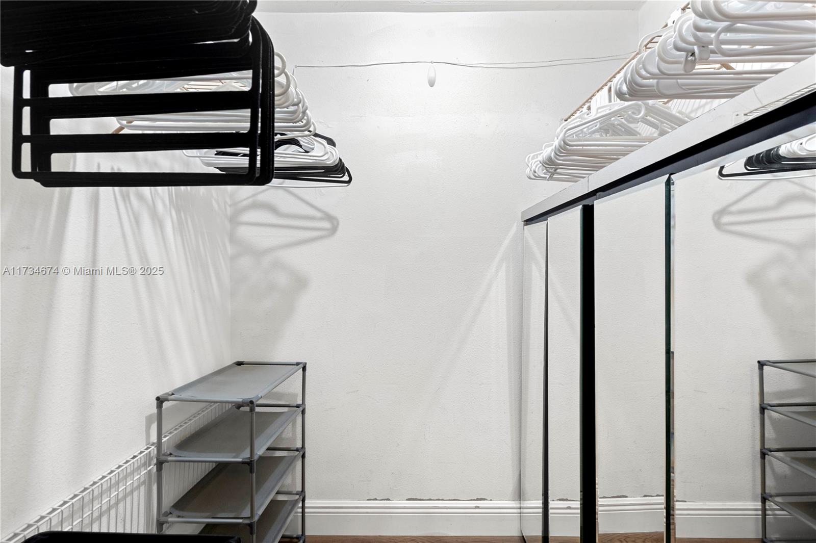 SOMERSET NO FIVE CONDO - Residential