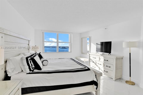 Tiny photo for 5200 N Ocean Dr #1105, Singer Island, FL 33404 (MLS # A12042527)