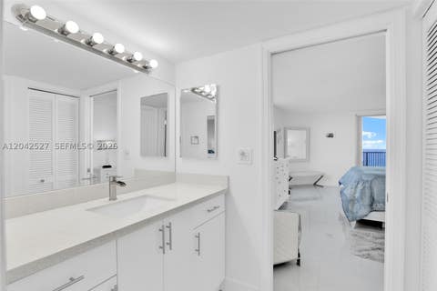 Tiny photo for 5200 N Ocean Dr #1105, Singer Island, FL 33404 (MLS # A12042527)
