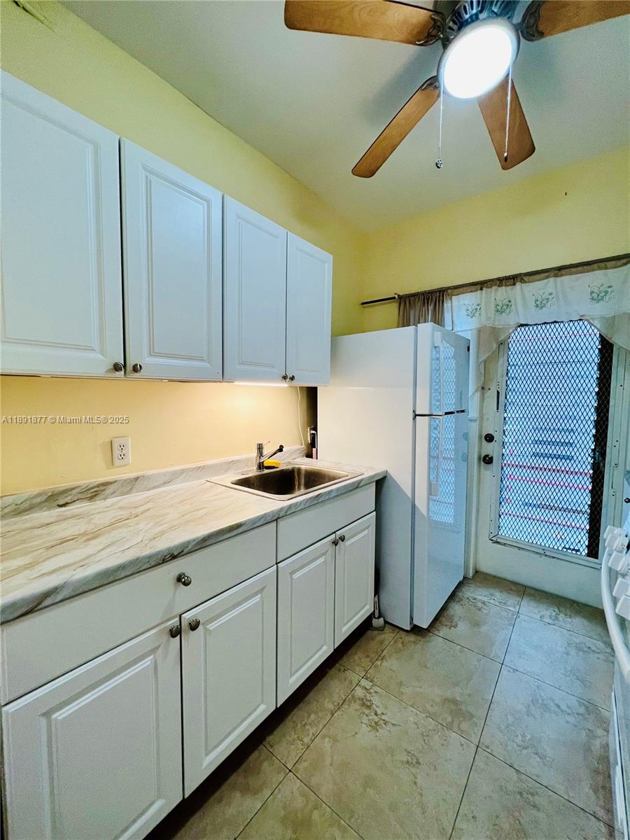 PARK CORNER CONDO - Residential Lease