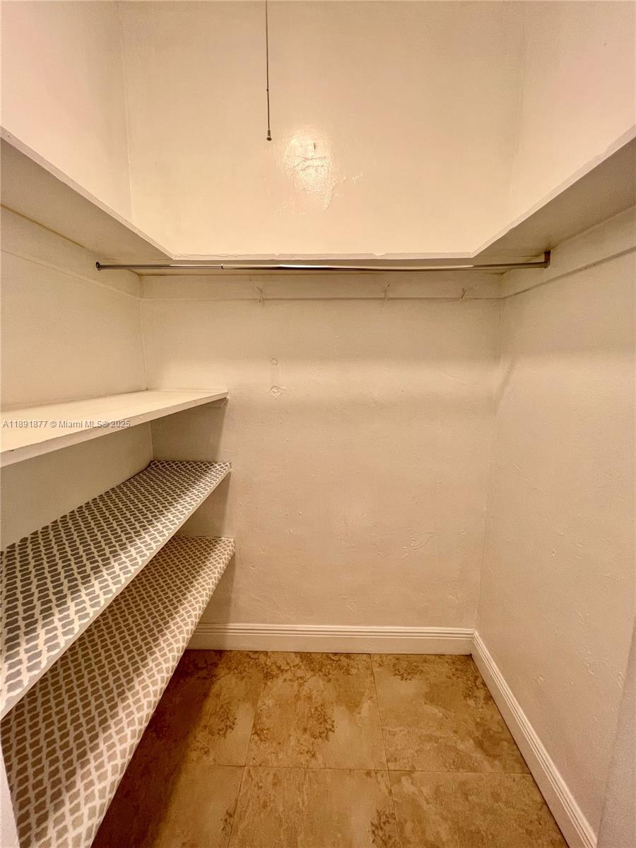 PARK CORNER CONDO - Residential Lease