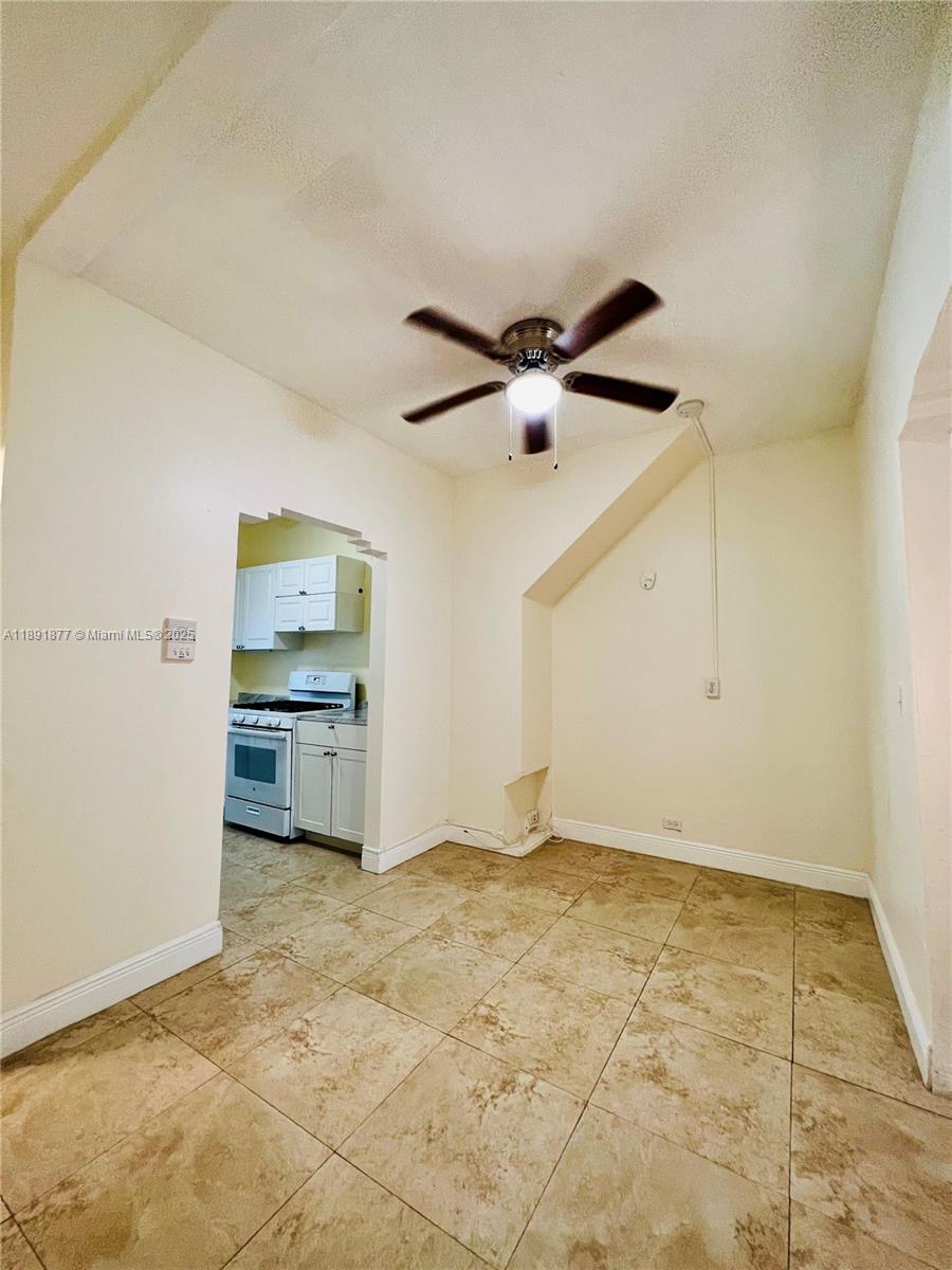 PARK CORNER CONDO - Residential Lease