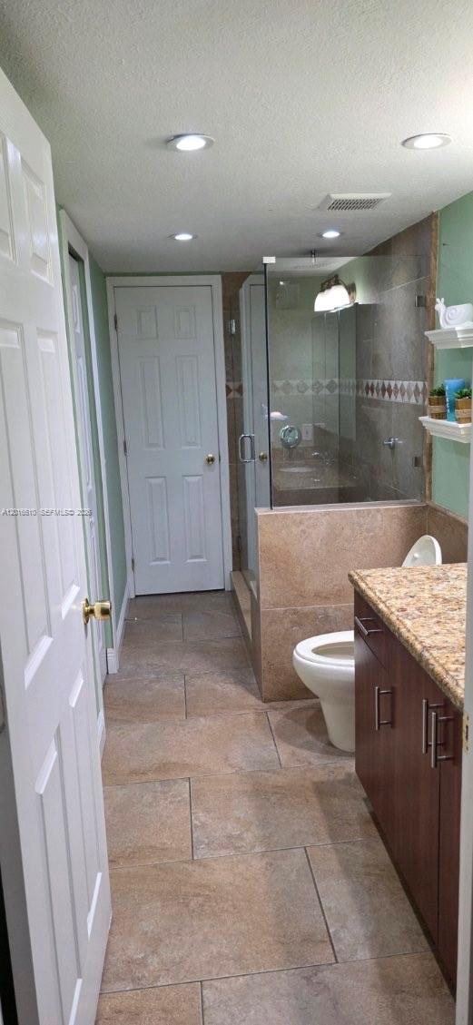 TERRAZAS DEL SOL CONDO - Residential