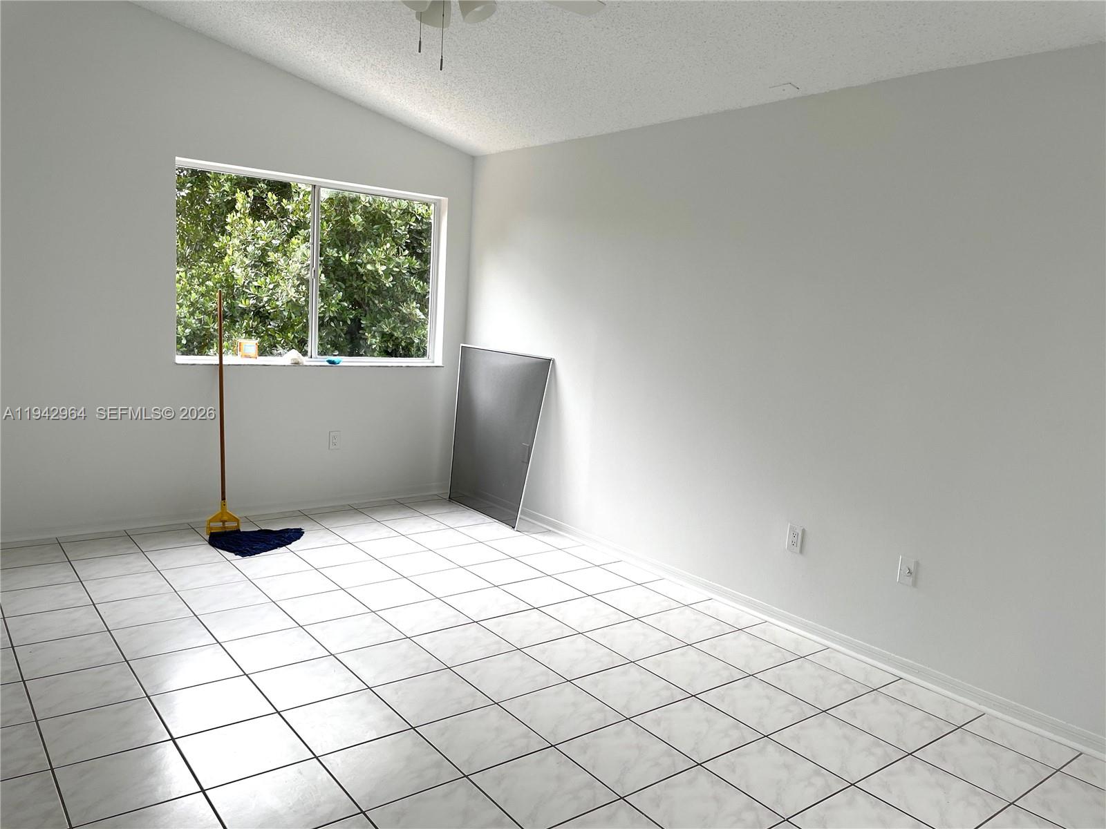 LAGO MAR SOUTH 2ND ADDN - Residential Lease