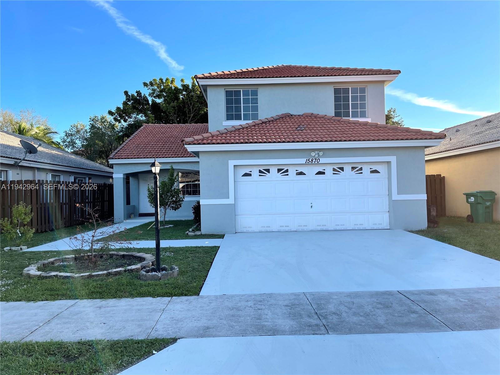 LAGO MAR SOUTH 2ND ADDN - Residential Lease