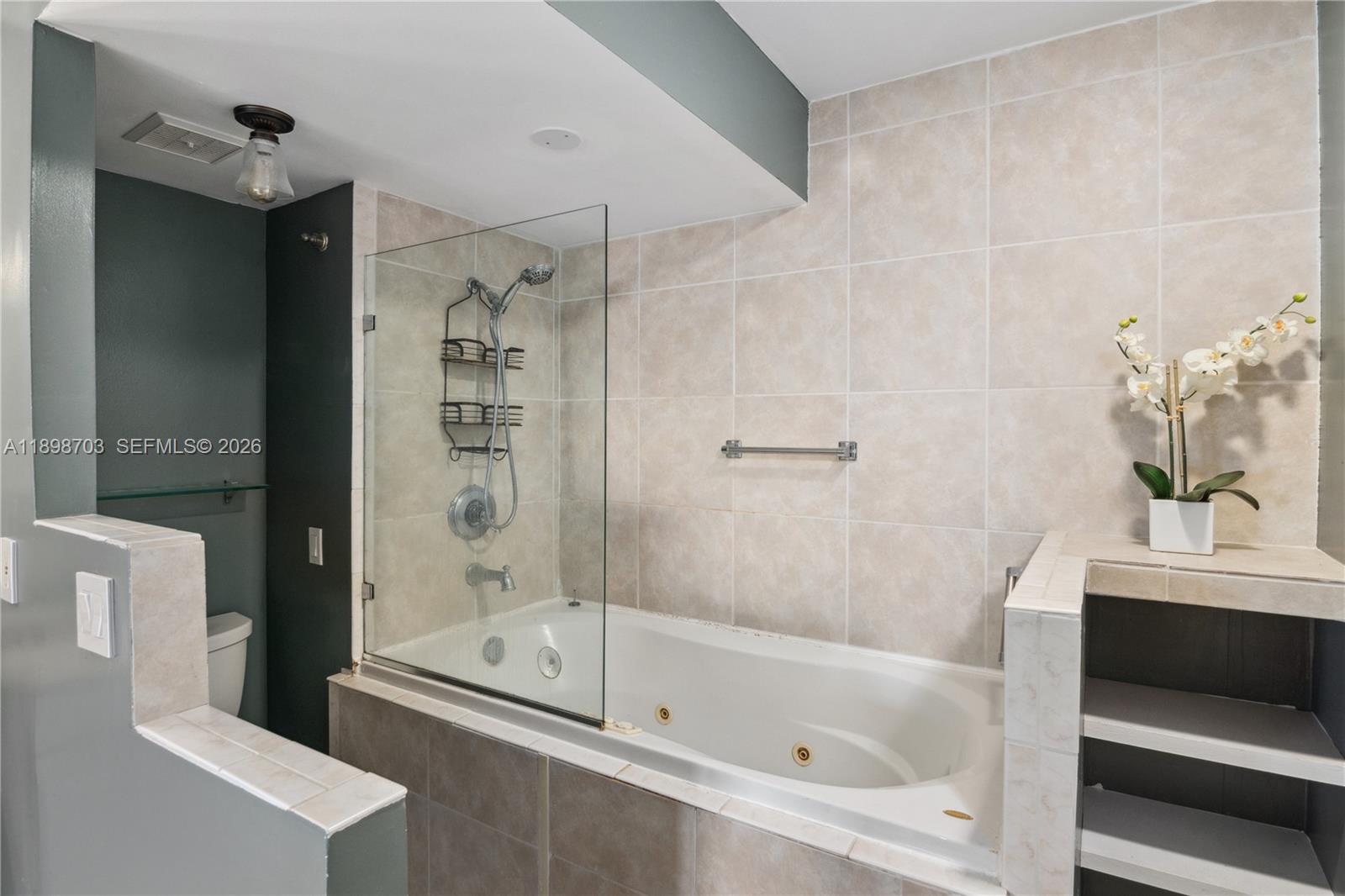 OCEAN VIEW TOWERS CONDO - Residential