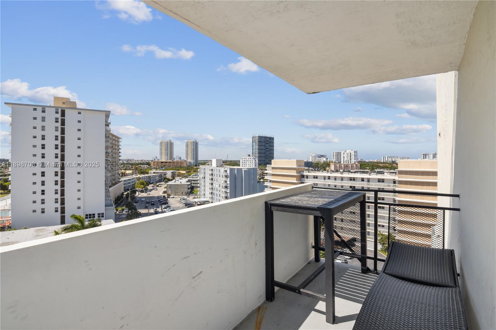 OCEAN VIEW TOWERS CONDO - Residential