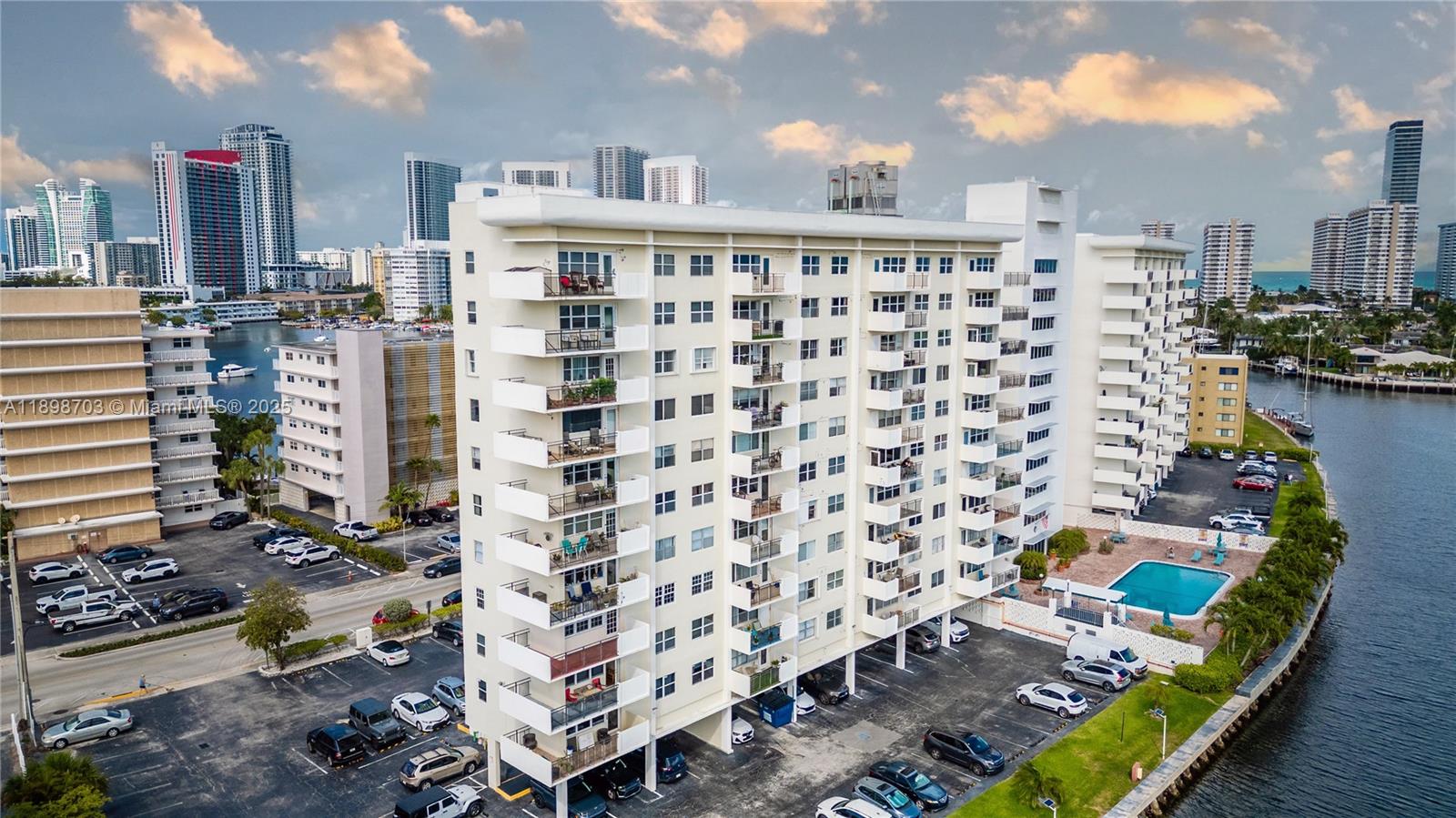 OCEAN VIEW TOWERS CONDO - Residential