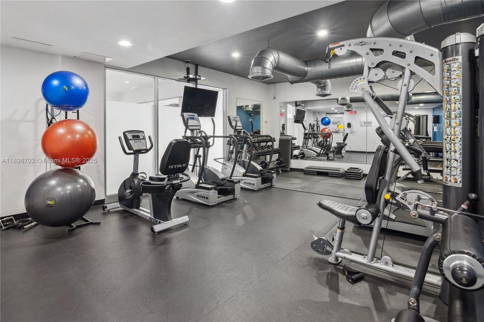 OCEAN VIEW TOWERS CONDO - Residential