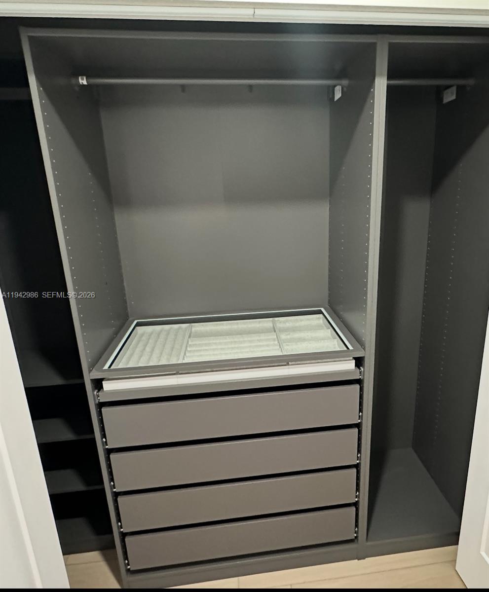 COSTA DEL SOL CONDO E - Residential