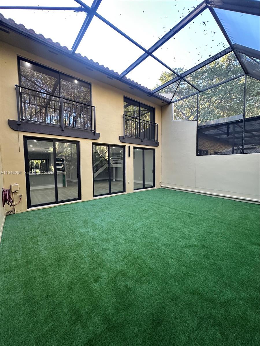 COSTA DEL SOL CONDO E - Residential