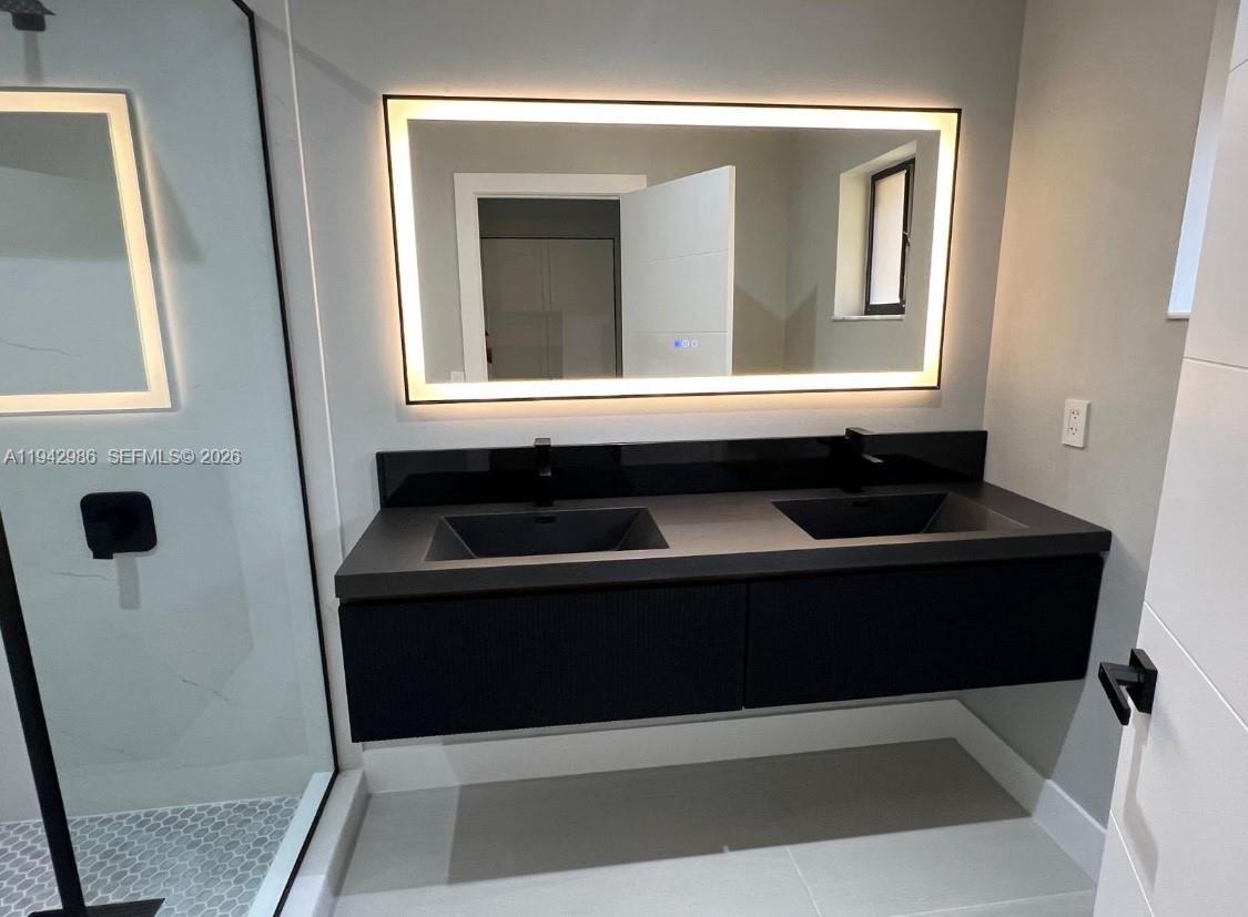 COSTA DEL SOL CONDO E - Residential