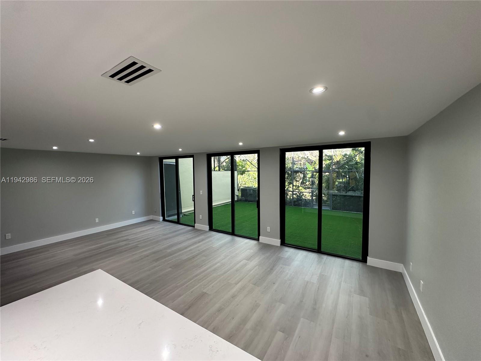 COSTA DEL SOL CONDO E - Residential