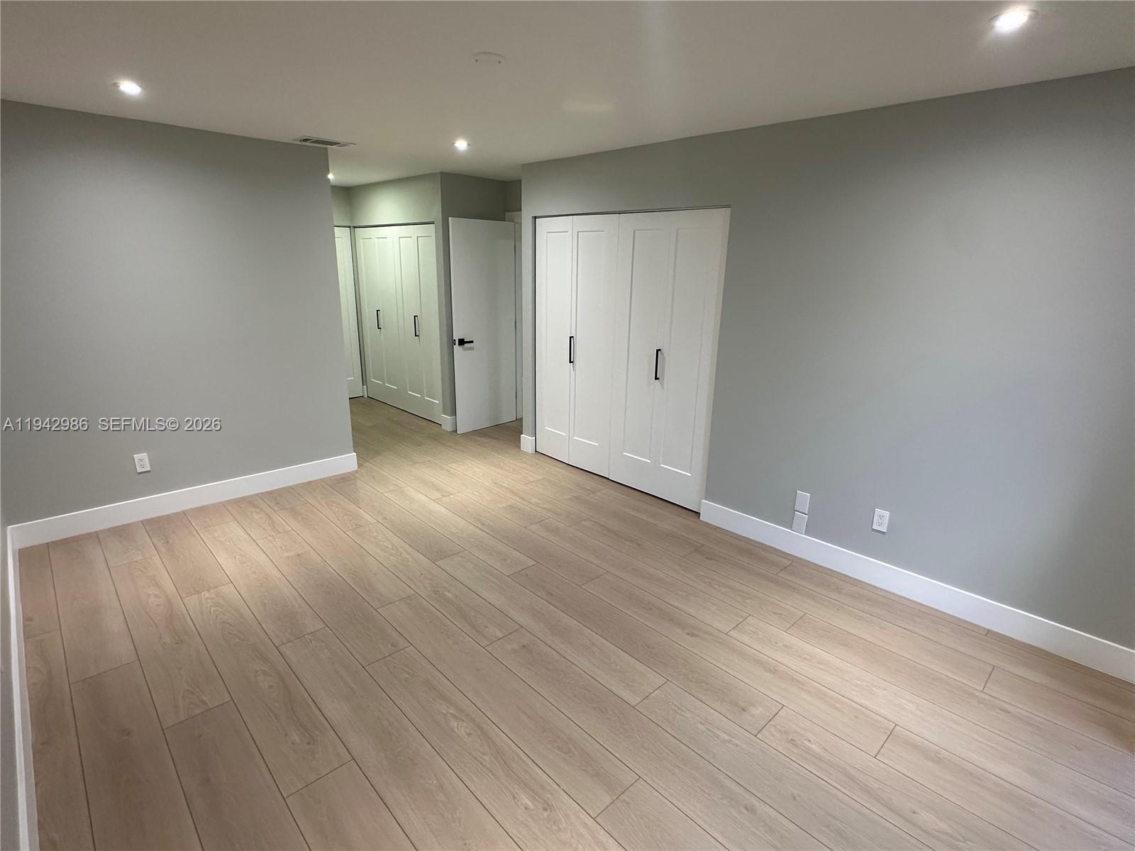 COSTA DEL SOL CONDO E - Residential