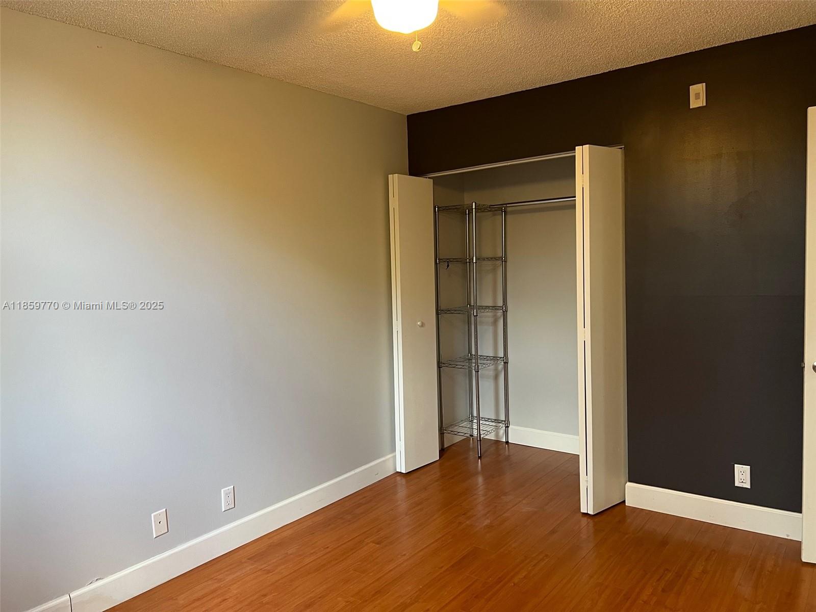 APPLEWOOD VILLAGE II-E CO - Residential