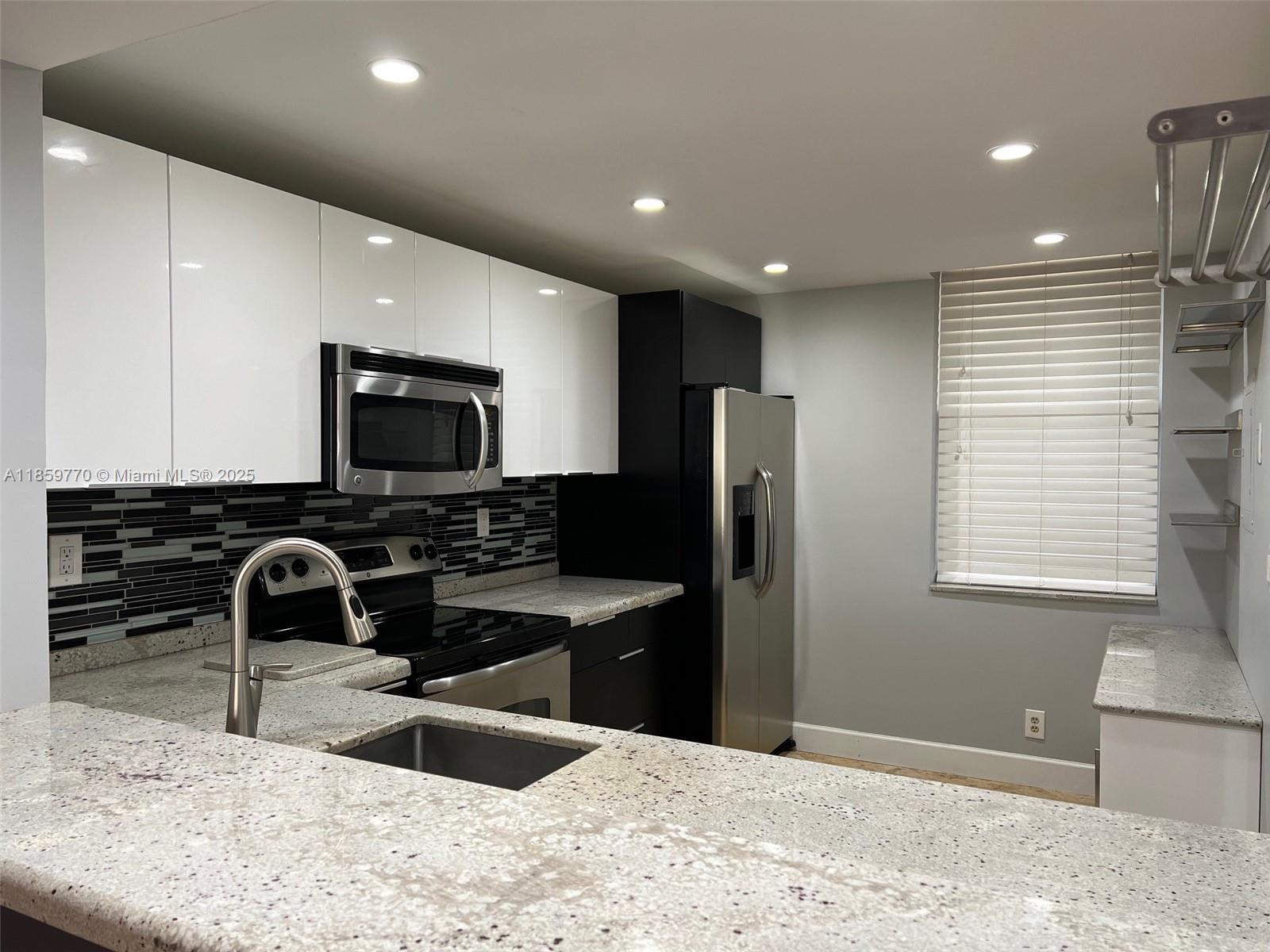 2767 S Carambola Cir S 201