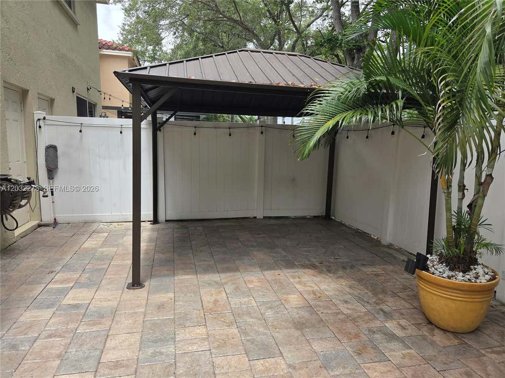 Photo of 17113 SW 38th St, Miramar, FL 33027 (MLS # A12032278)