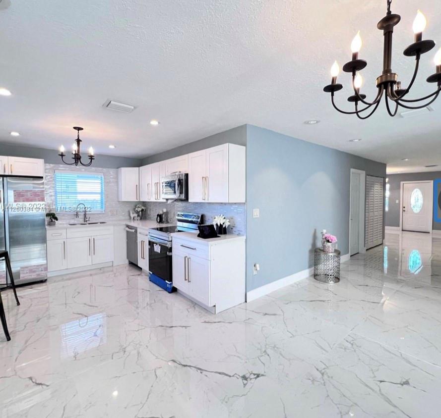 WEST CARVER RANCHES ADD N - Residential Lease