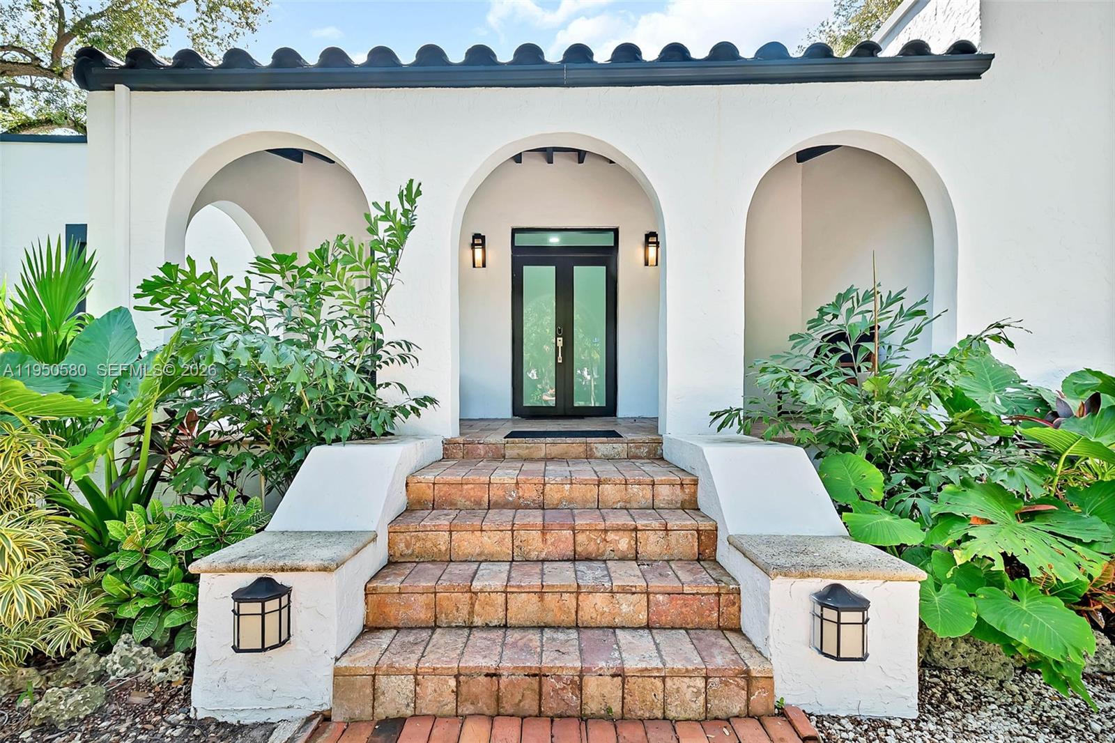 ESPANOLA HEIGHTS - Residential