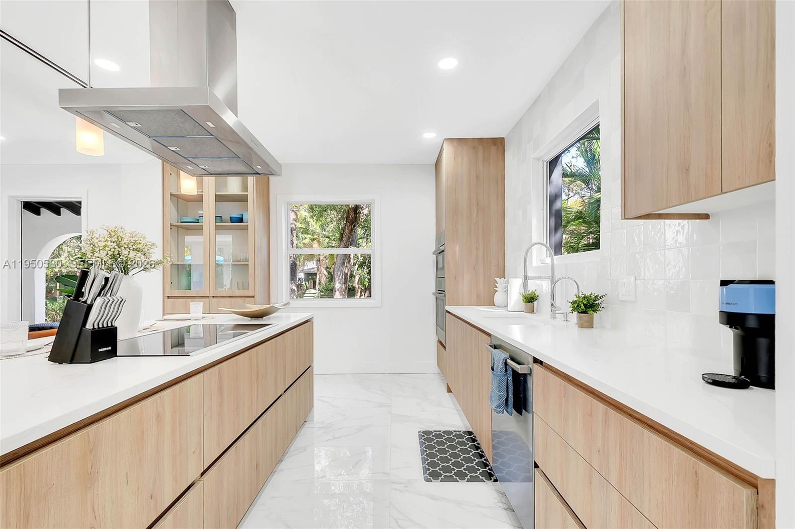 ESPANOLA HEIGHTS - Residential