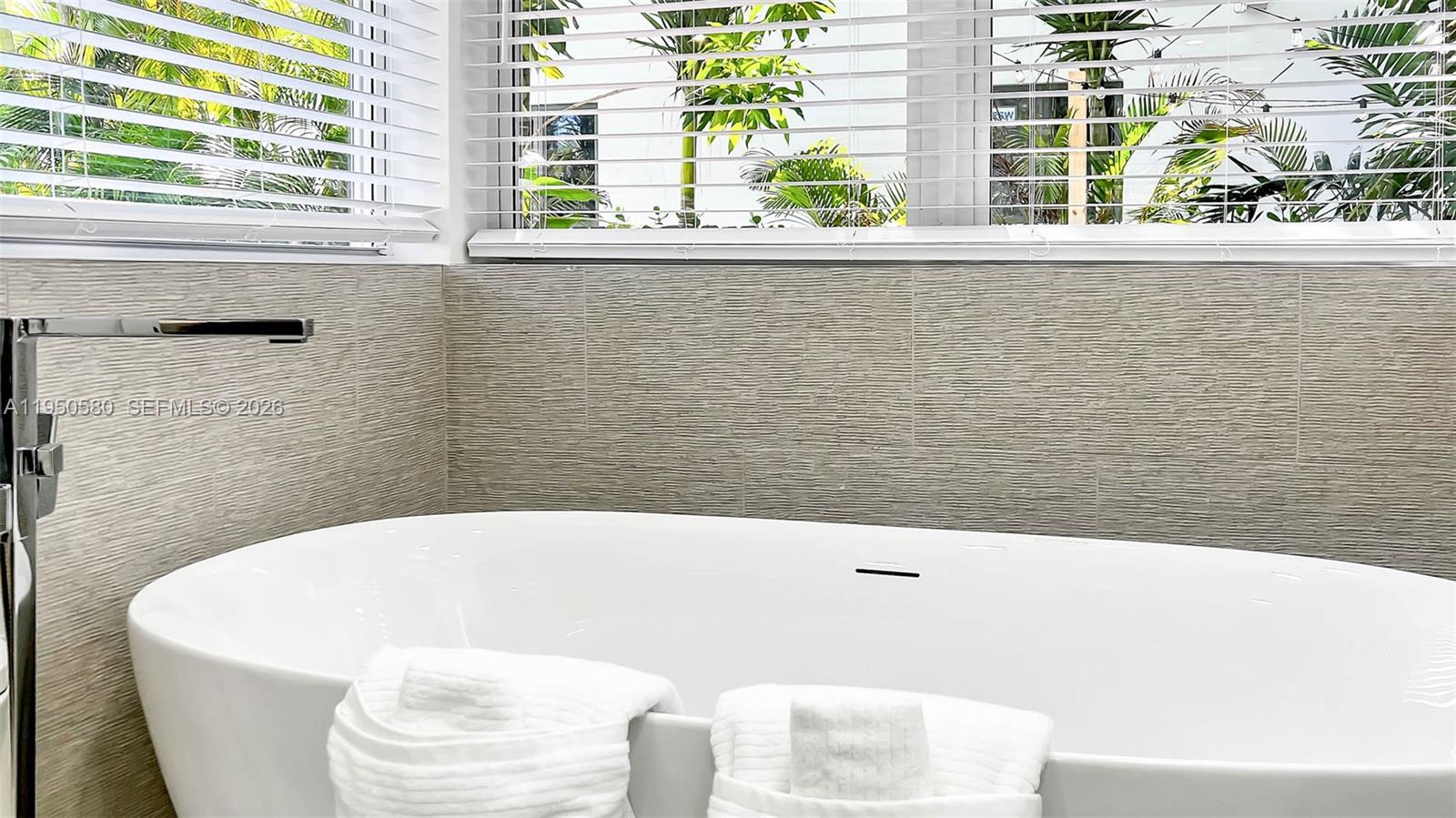 ESPANOLA HEIGHTS - Residential