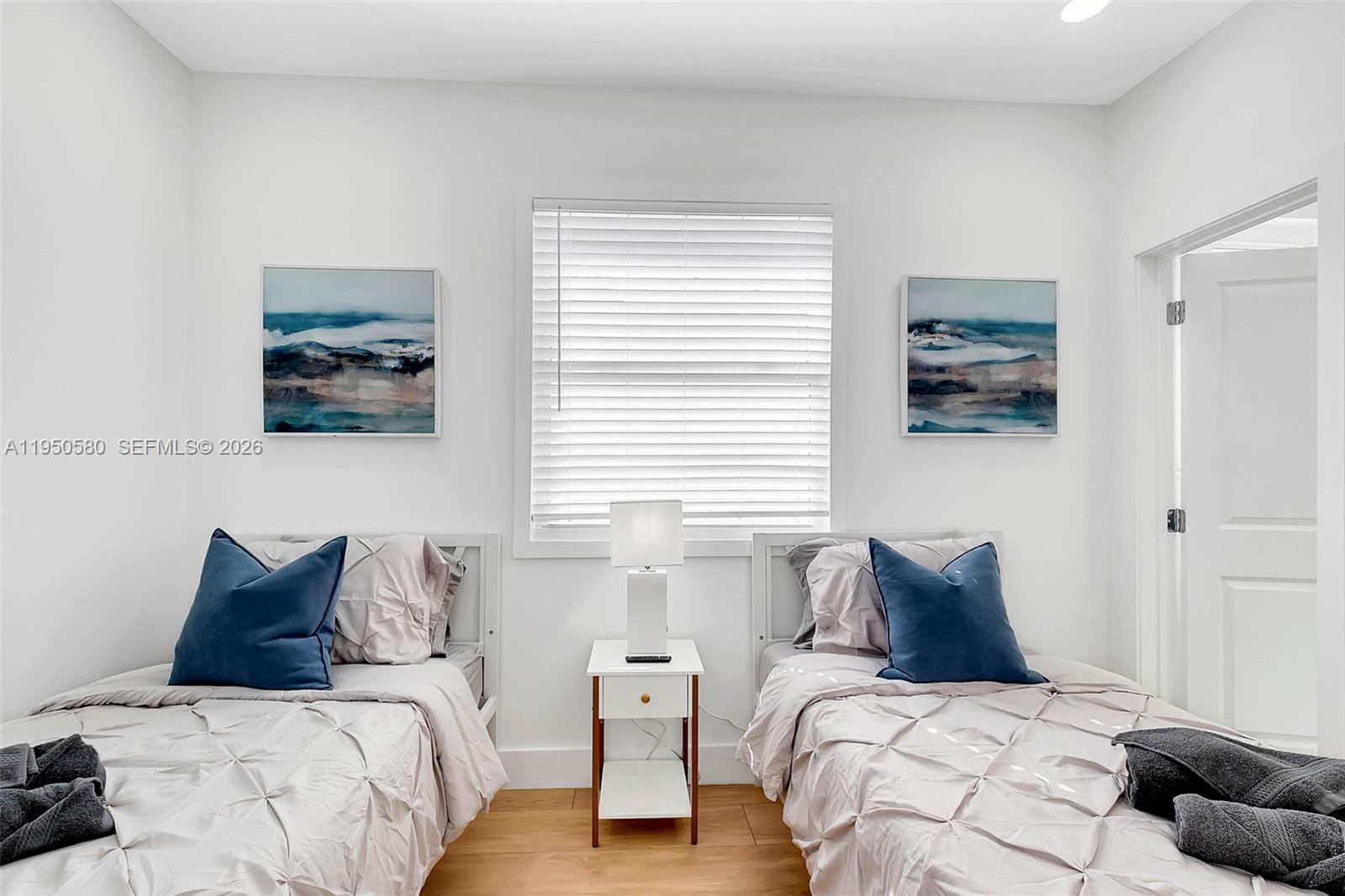 ESPANOLA HEIGHTS - Residential