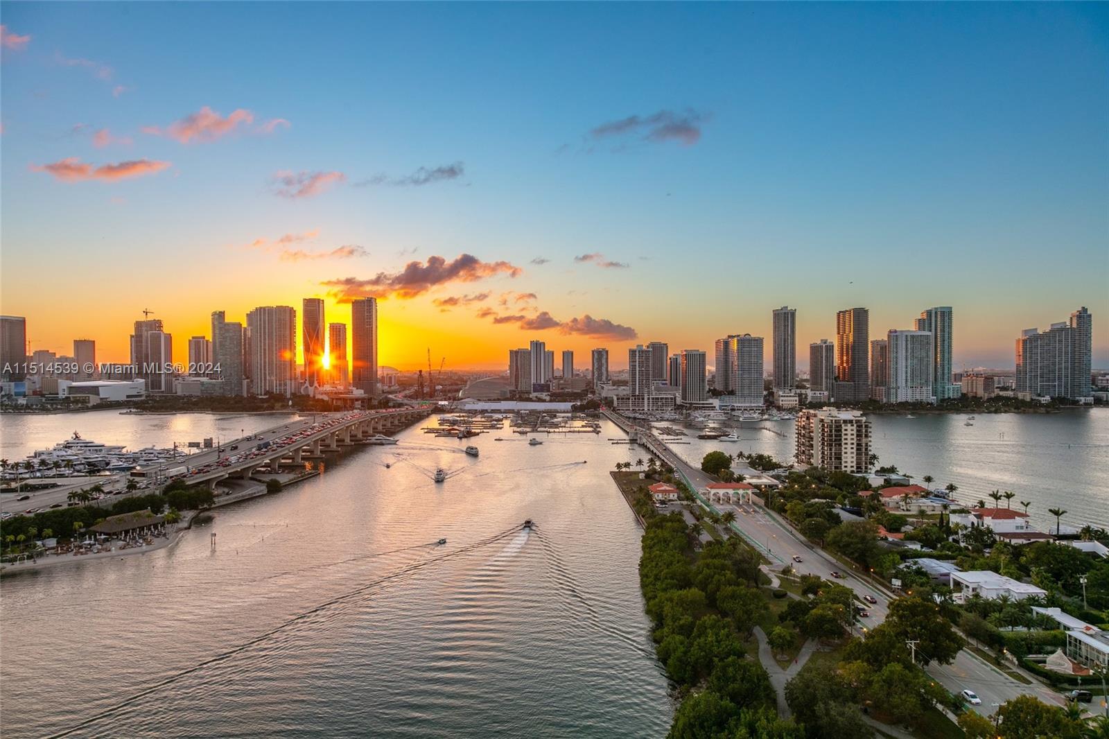 ONE THOUSAND VENETIAN WAY - Residential