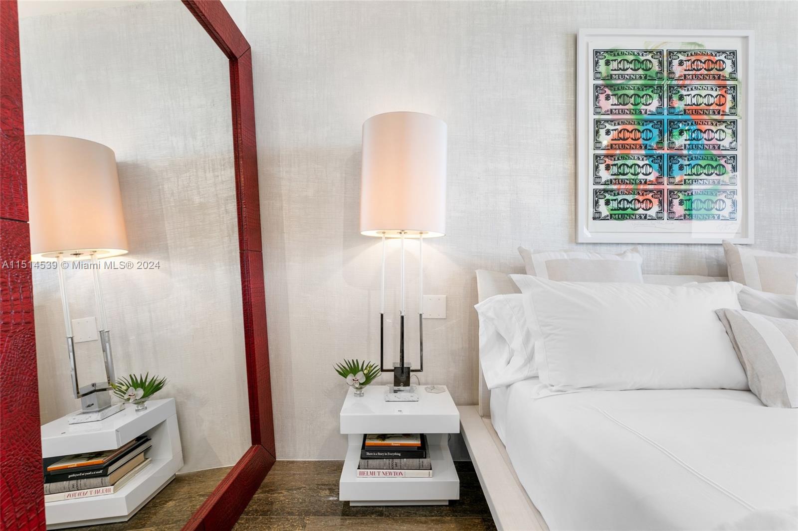 ONE THOUSAND VENETIAN WAY - Residential