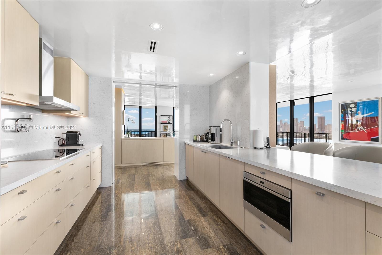 ONE THOUSAND VENETIAN WAY - Residential