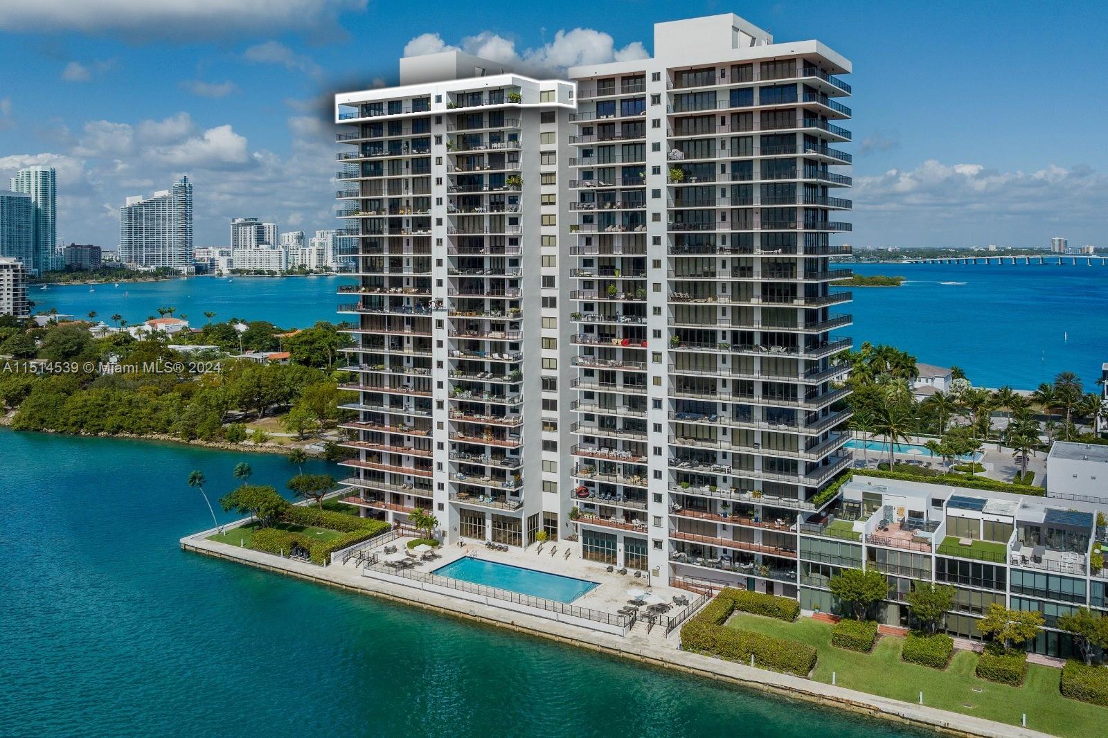 ONE THOUSAND VENETIAN WAY - Residential