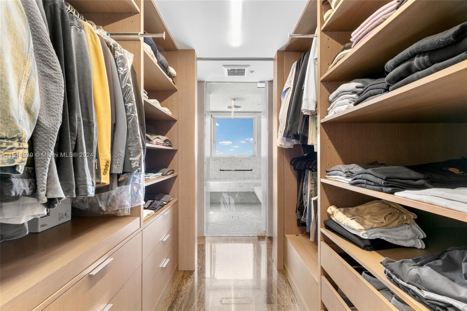 ONE THOUSAND VENETIAN WAY - Residential