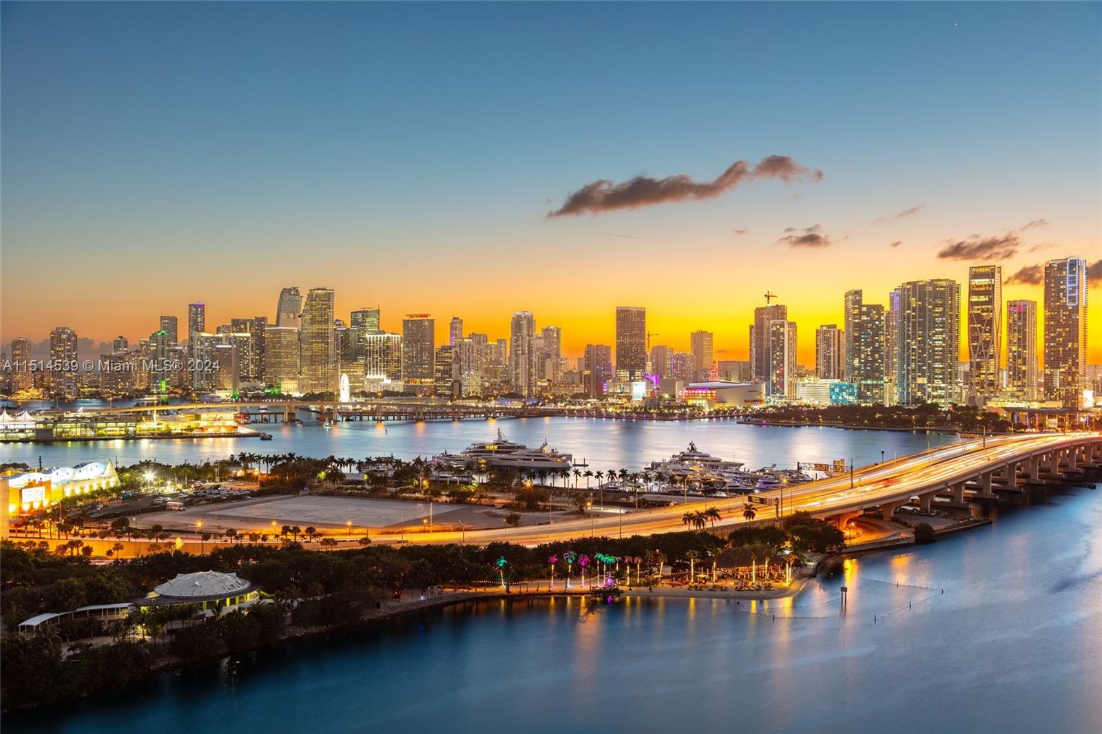 ONE THOUSAND VENETIAN WAY - Residential