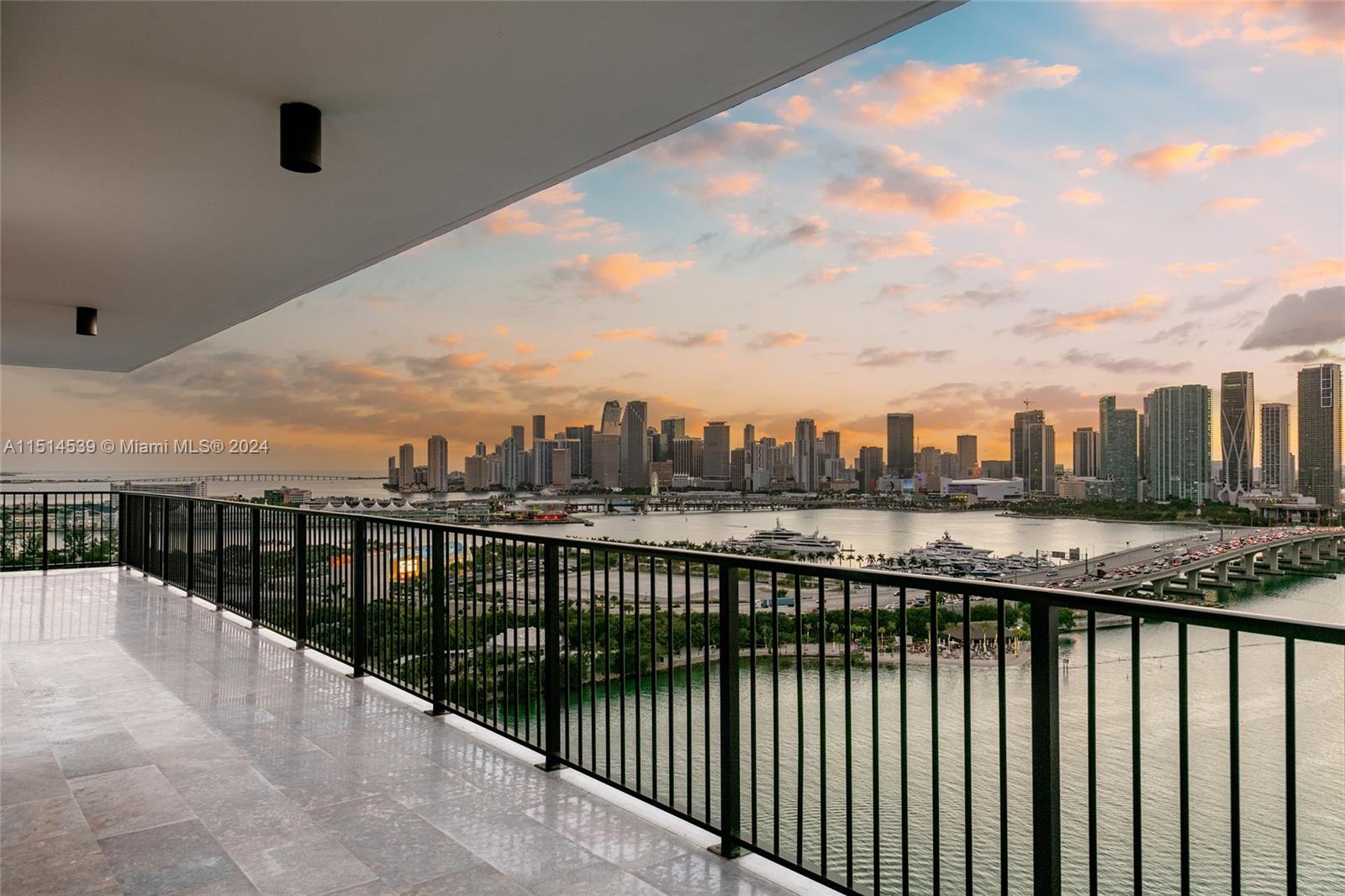 ONE THOUSAND VENETIAN WAY - Residential