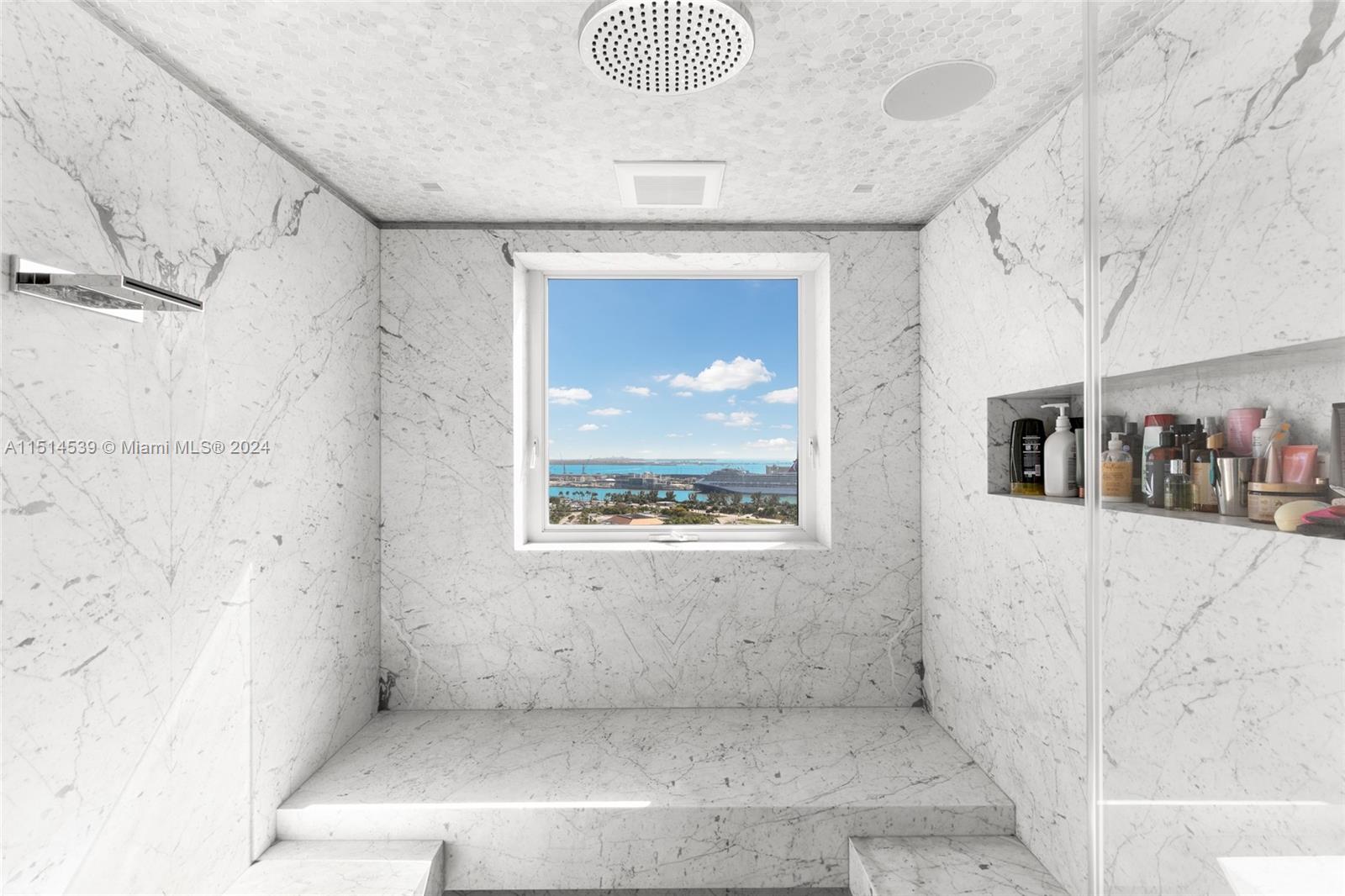 ONE THOUSAND VENETIAN WAY - Residential