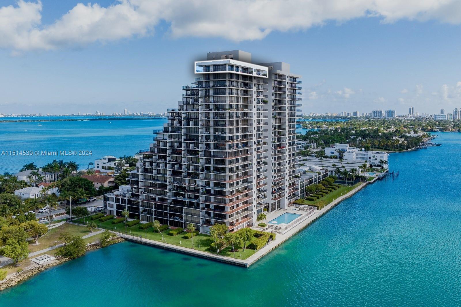 ONE THOUSAND VENETIAN WAY - Residential