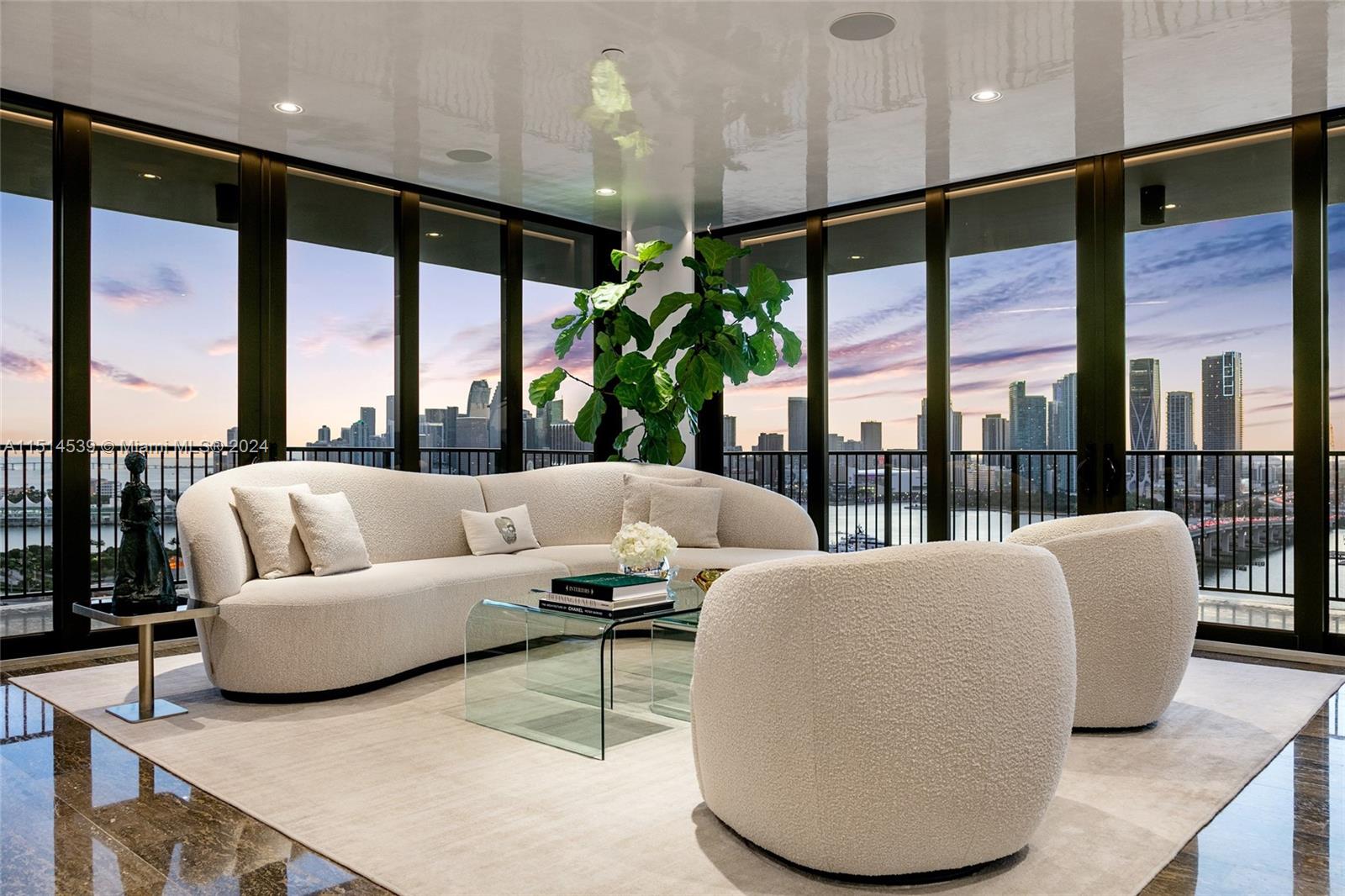 ONE THOUSAND VENETIAN WAY - Residential