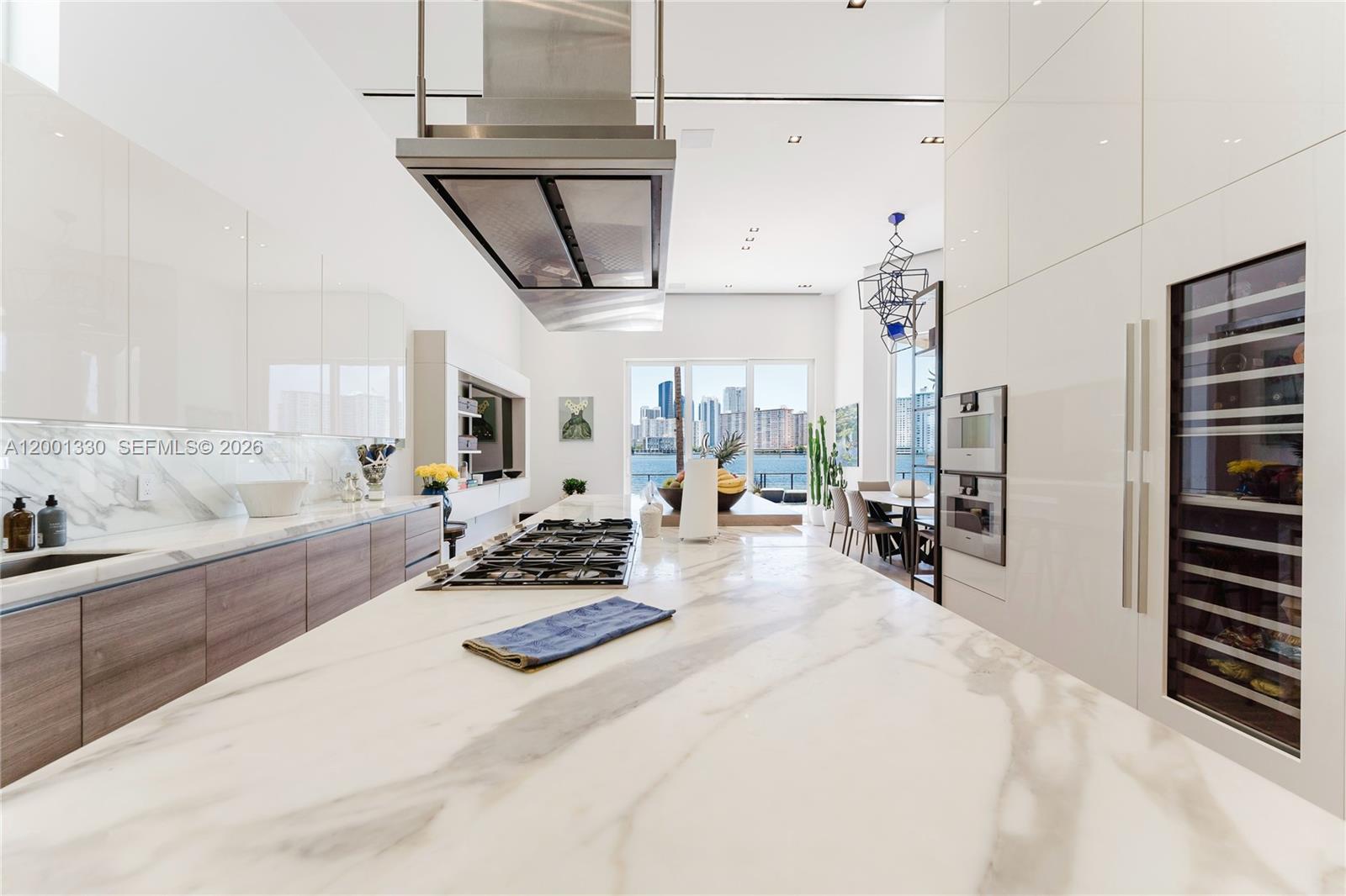 ISLAND ESTATES - Residential