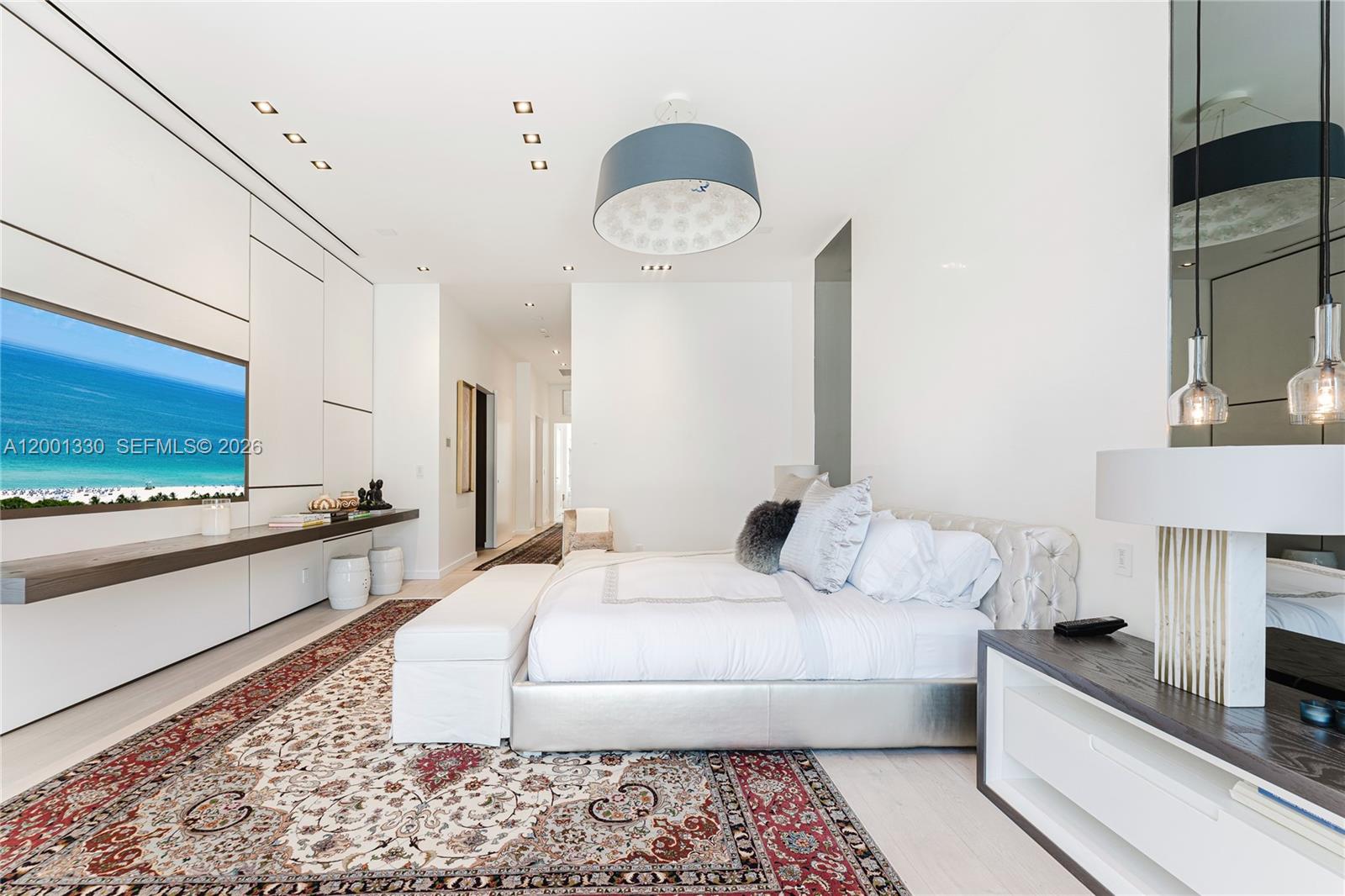 ISLAND ESTATES - Residential