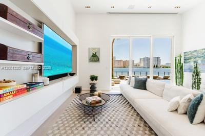 3916 Island Estates Dr