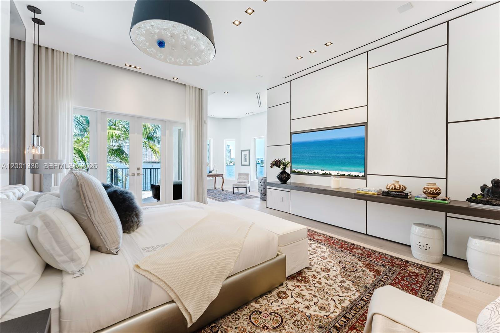 ISLAND ESTATES - Residential