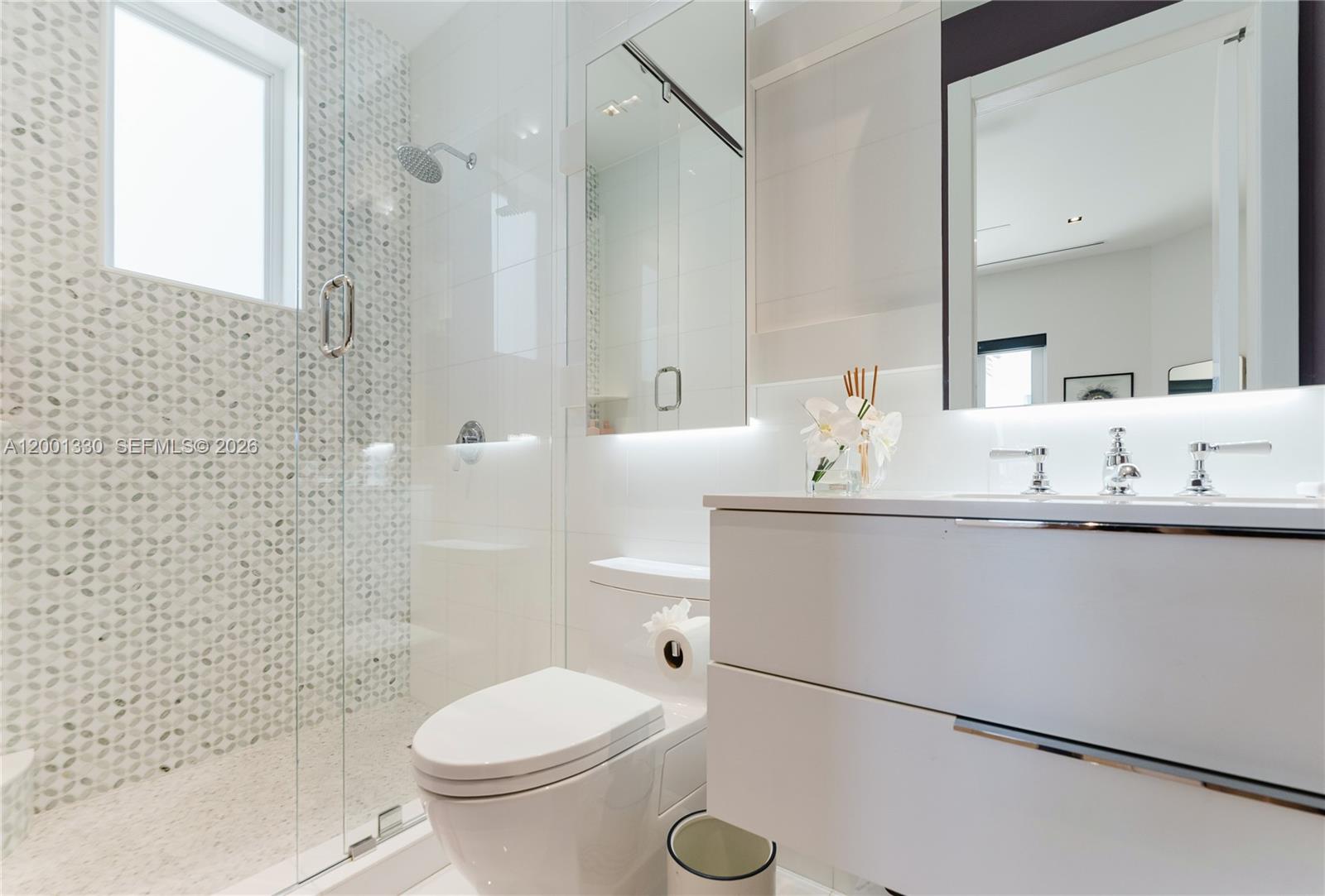 ISLAND ESTATES - Residential