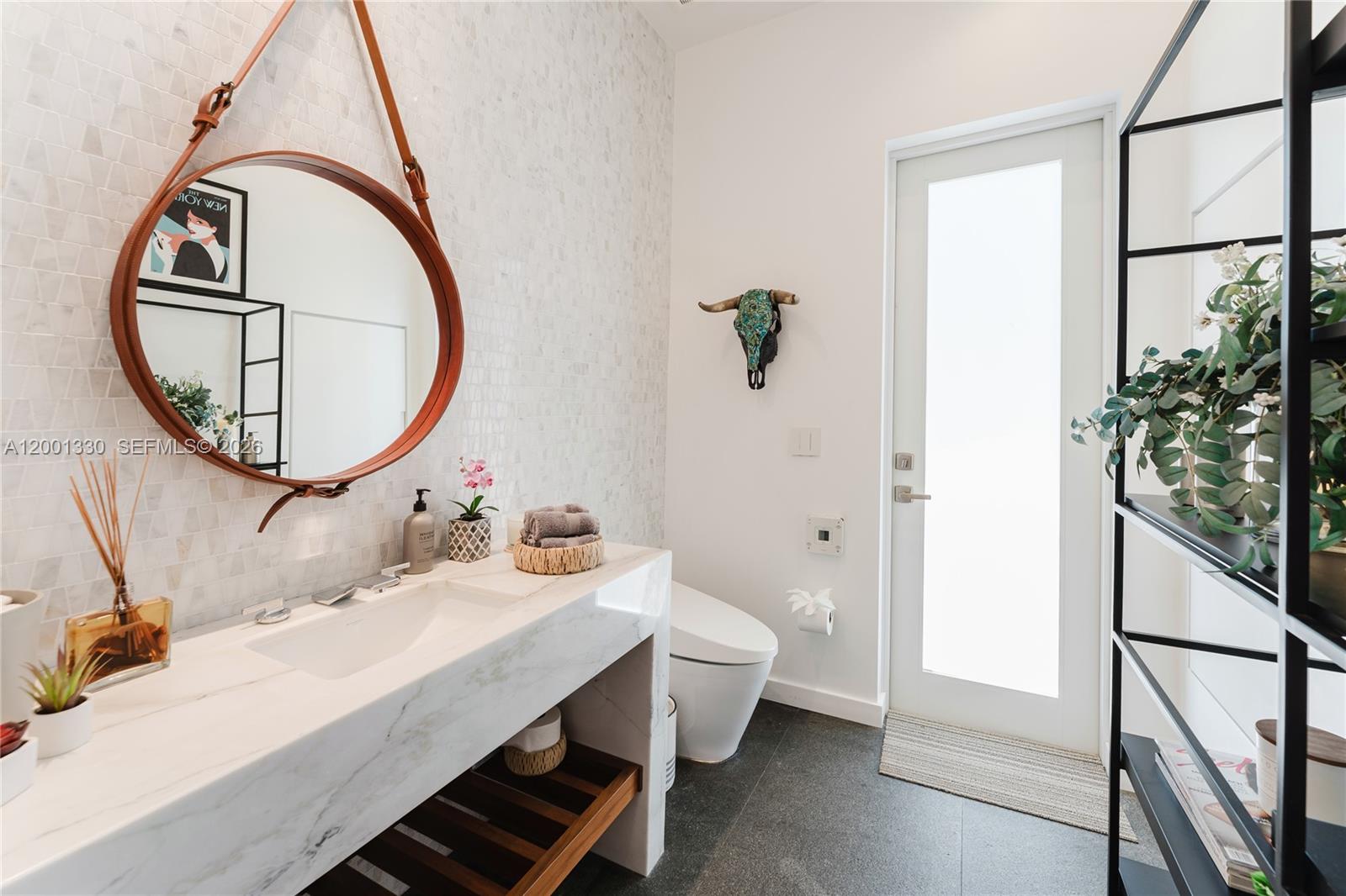 ISLAND ESTATES - Residential