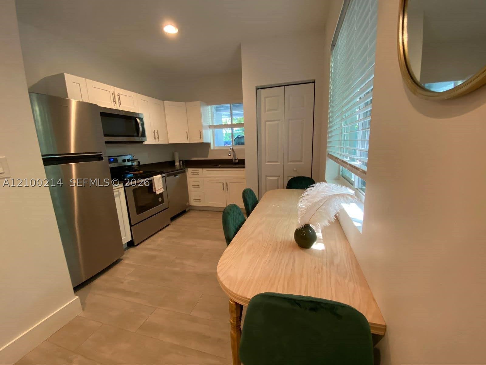 427 NW 34th St 2 - Image 1