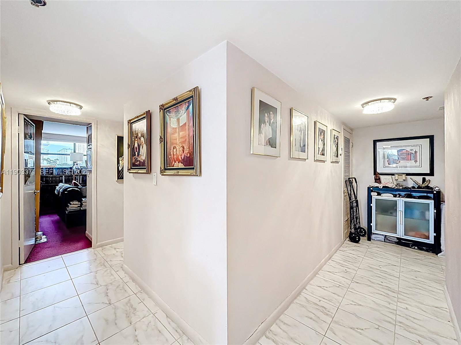 WINSTON TOWERS 600 CONDO - Residential