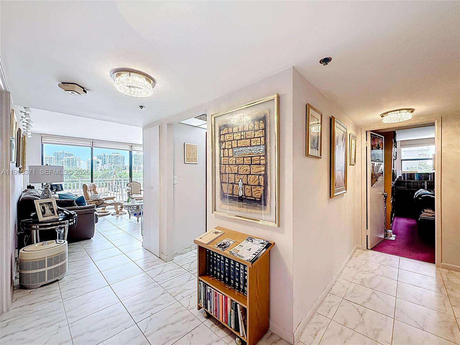 WINSTON TOWERS 600 CONDO - Residential