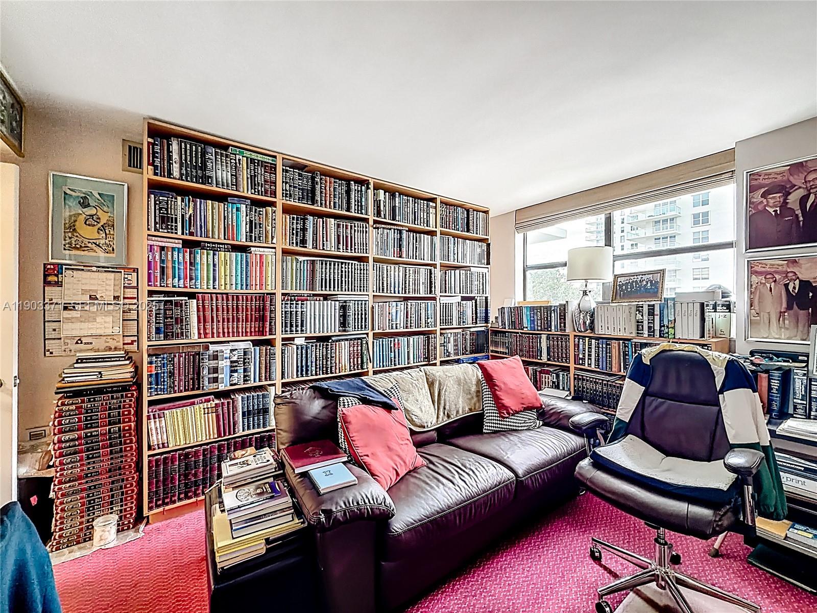 WINSTON TOWERS 600 CONDO - Residential