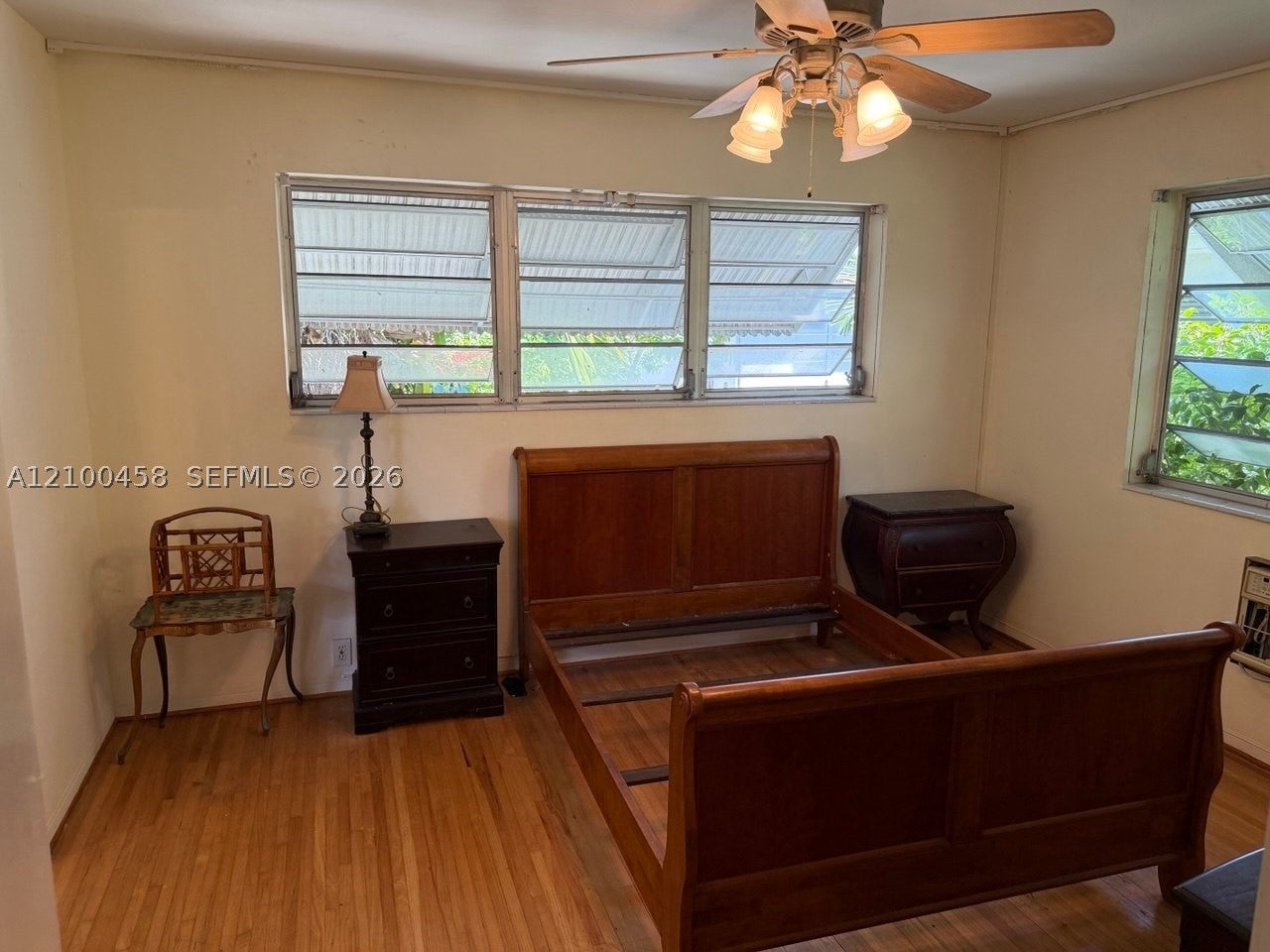 View photos, virtual tours, details... 7915 Byron Ave 4