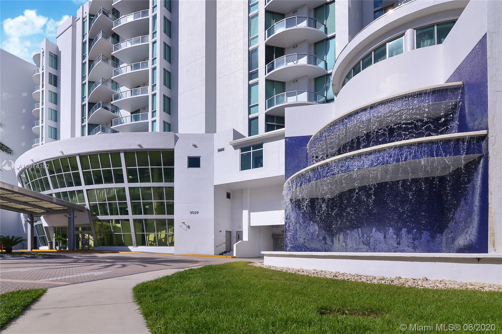 UPTOWN MARINA LOFTS CONDO - Residential