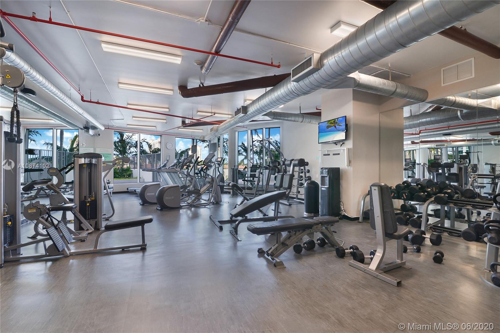 UPTOWN MARINA LOFTS CONDO - Residential