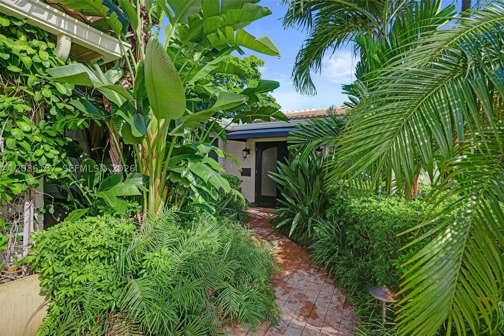 712 S 15th Ave